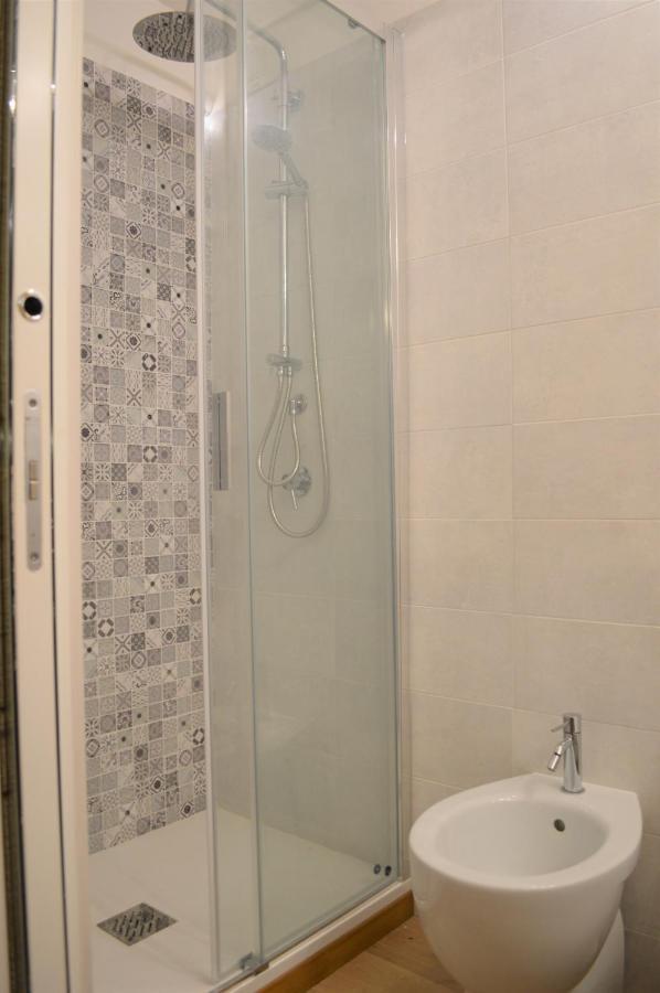 Domu 600 - Suite Mini Appartamento Cagliari Centro Storico Esterno foto