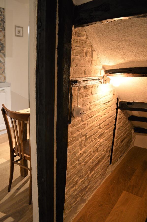 Domu 600 - Suite Mini Appartamento Cagliari Centro Storico Esterno foto