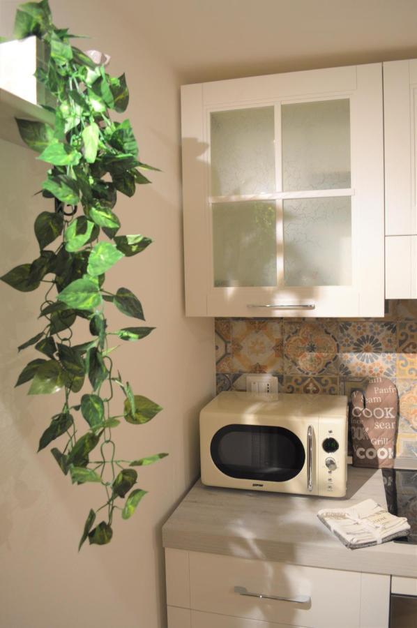 Domu 600 - Suite Mini Appartamento Cagliari Centro Storico Esterno foto