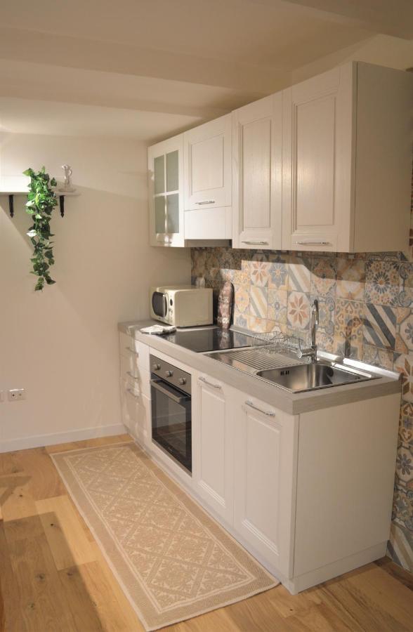 Domu 600 - Suite Mini Appartamento Cagliari Centro Storico Esterno foto