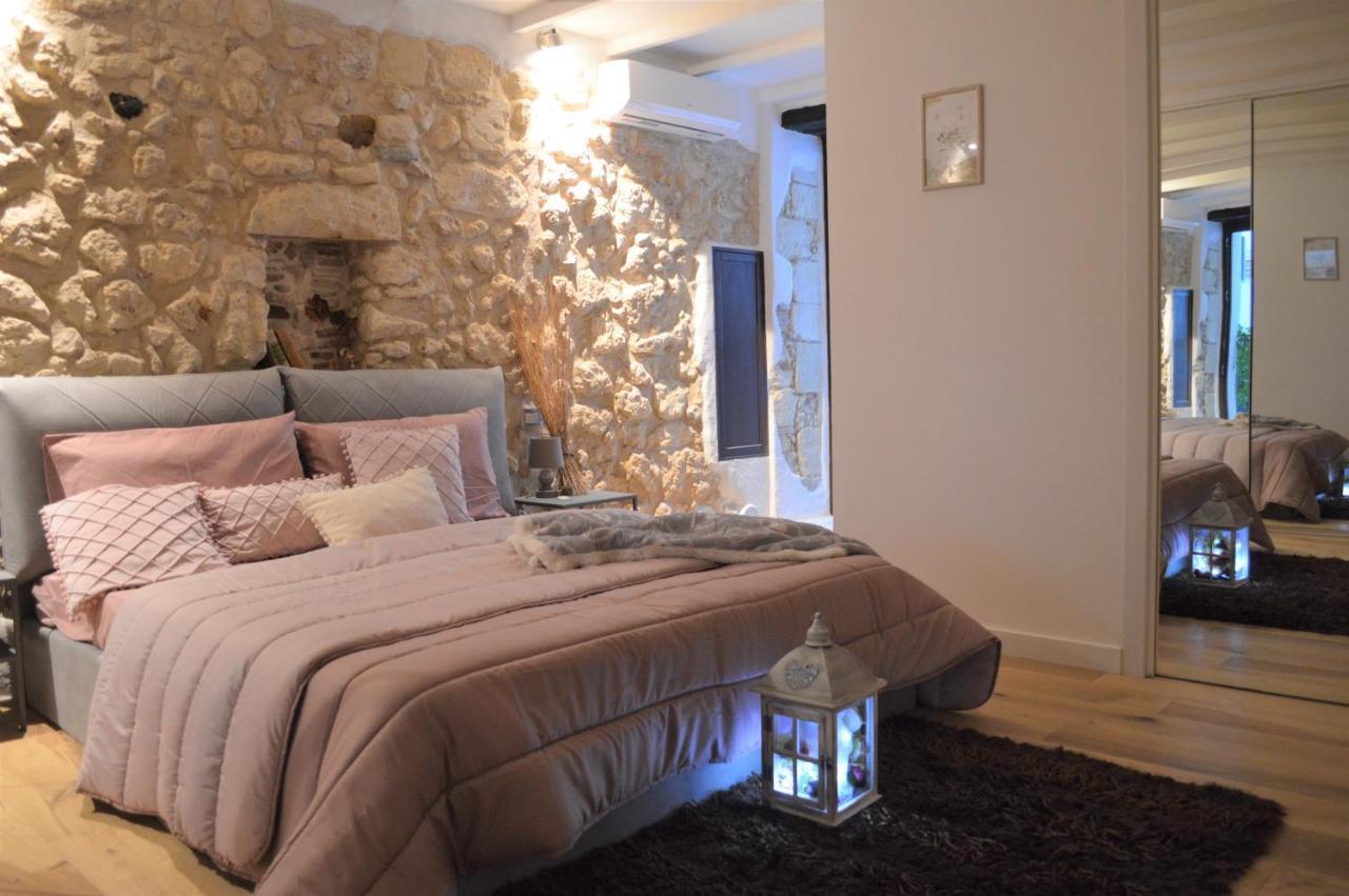 Domu 600 - Suite Mini Appartamento Cagliari Centro Storico Esterno foto