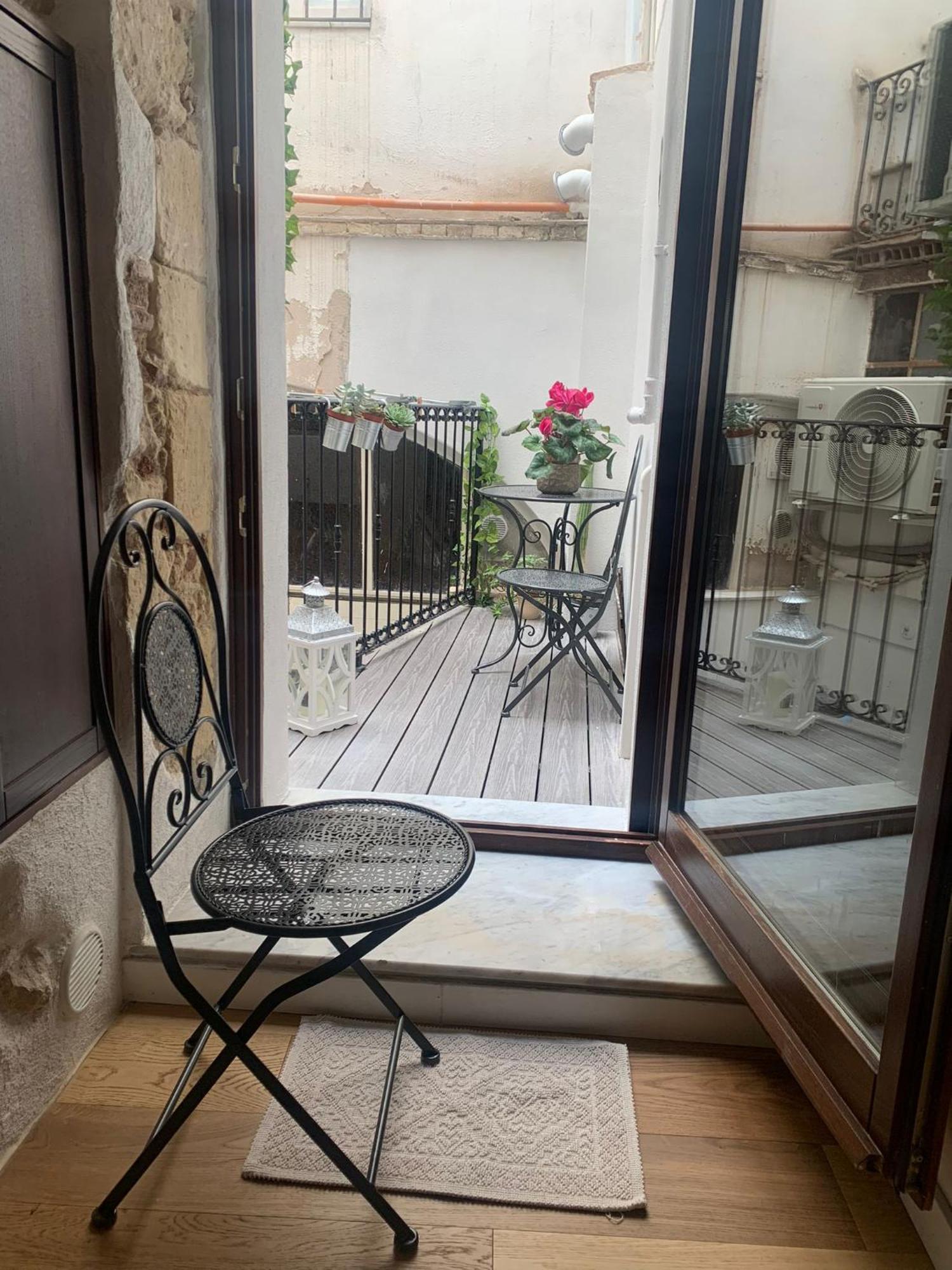 Domu 600 - Suite Mini Appartamento Cagliari Centro Storico Esterno foto